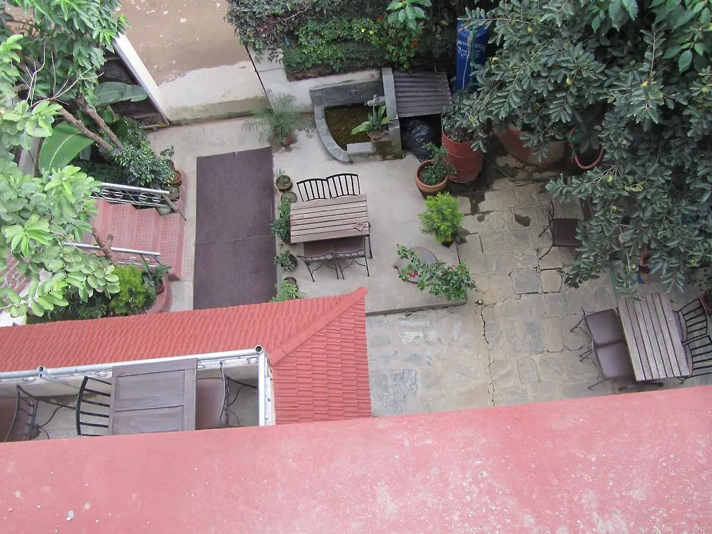 Hotel Peace N Park Kathmandu 2*,